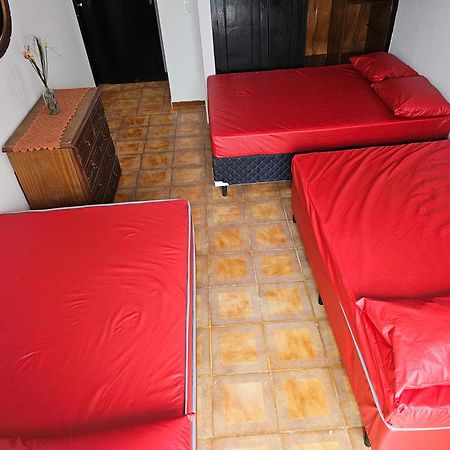 Casa Maravilhosa E Ampla Pe Na Areia Com Piscina, Area Gourmet Com Churrasqueira Em Deck Coberto Frente A Piscina, 4 Quartos Confortaveis E Espacosos, Sendo 2 Suites, Cozinha Americana E Sala De Jantar, Ampla Garagem Para 6 Carros - Mercado Na Rua Da Praia Grande  Exterior foto