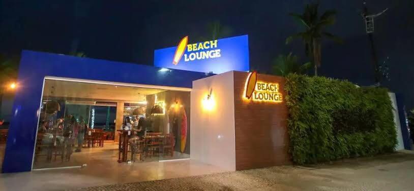 Casa Maravilhosa E Ampla Pe Na Areia Com Piscina, Area Gourmet Com Churrasqueira Em Deck Coberto Frente A Piscina, 4 Quartos Confortaveis E Espacosos, Sendo 2 Suites, Cozinha Americana E Sala De Jantar, Ampla Garagem Para 6 Carros - Mercado Na Rua Da Praia Grande  Exterior foto